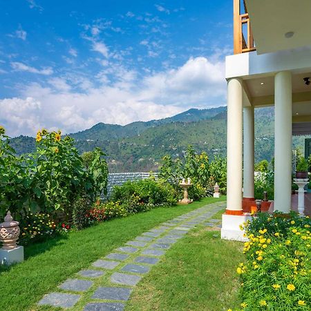 Stayvista At The Oakridge 4 Bhk Villa In Dharamshala With Jacuzzi & Balcony Chamba (Himachal Pradesh) Exterior foto