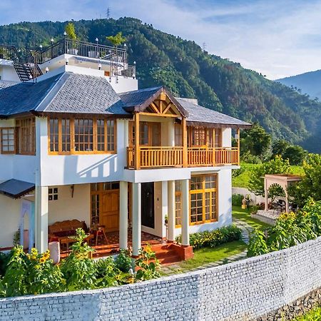 Stayvista At The Oakridge 4 Bhk Villa In Dharamshala With Jacuzzi & Balcony Chamba (Himachal Pradesh) Exterior foto