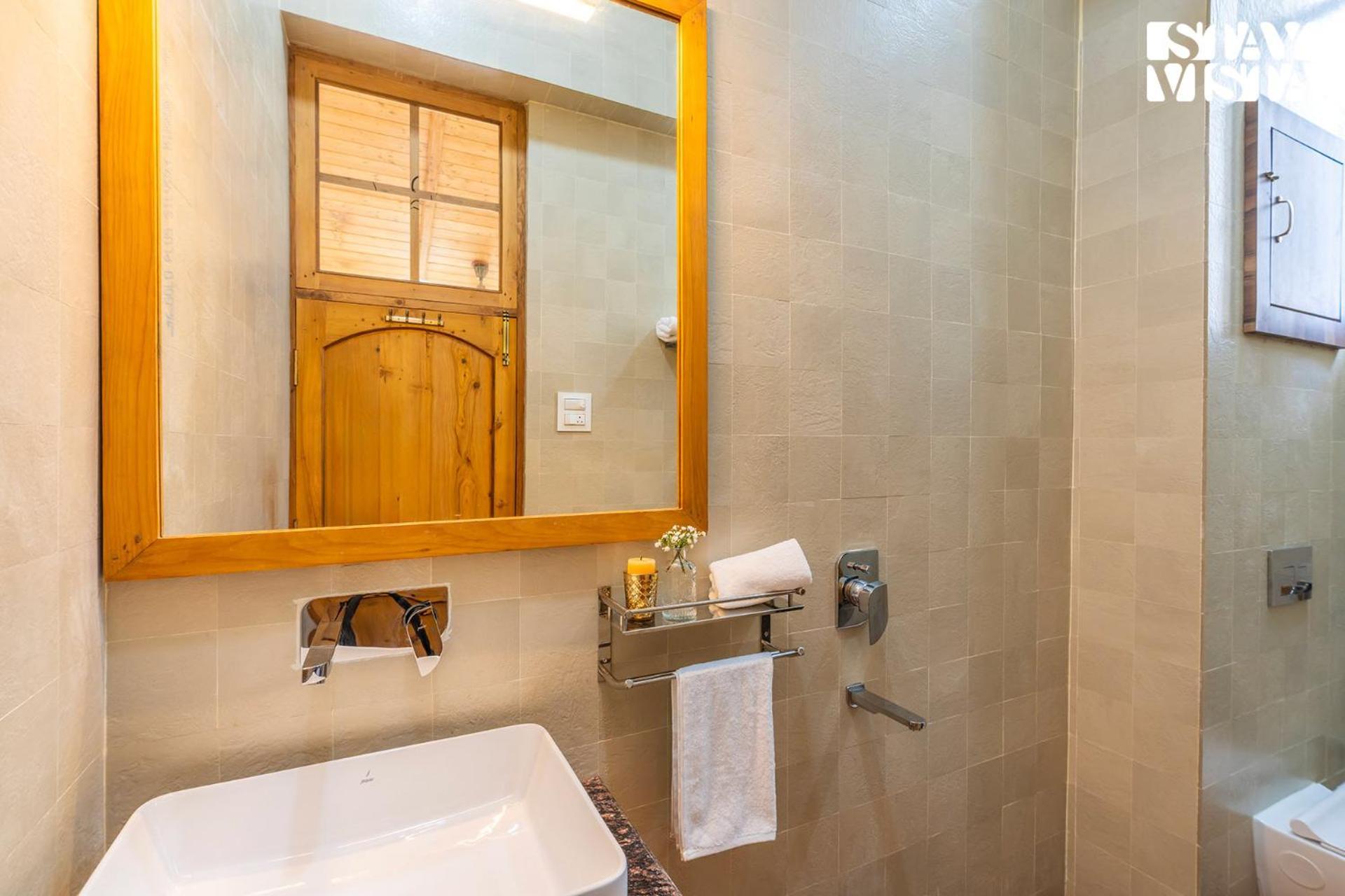 Stayvista At The Oakridge 4 Bhk Villa In Dharamshala With Jacuzzi & Balcony Chamba (Himachal Pradesh) Exterior foto