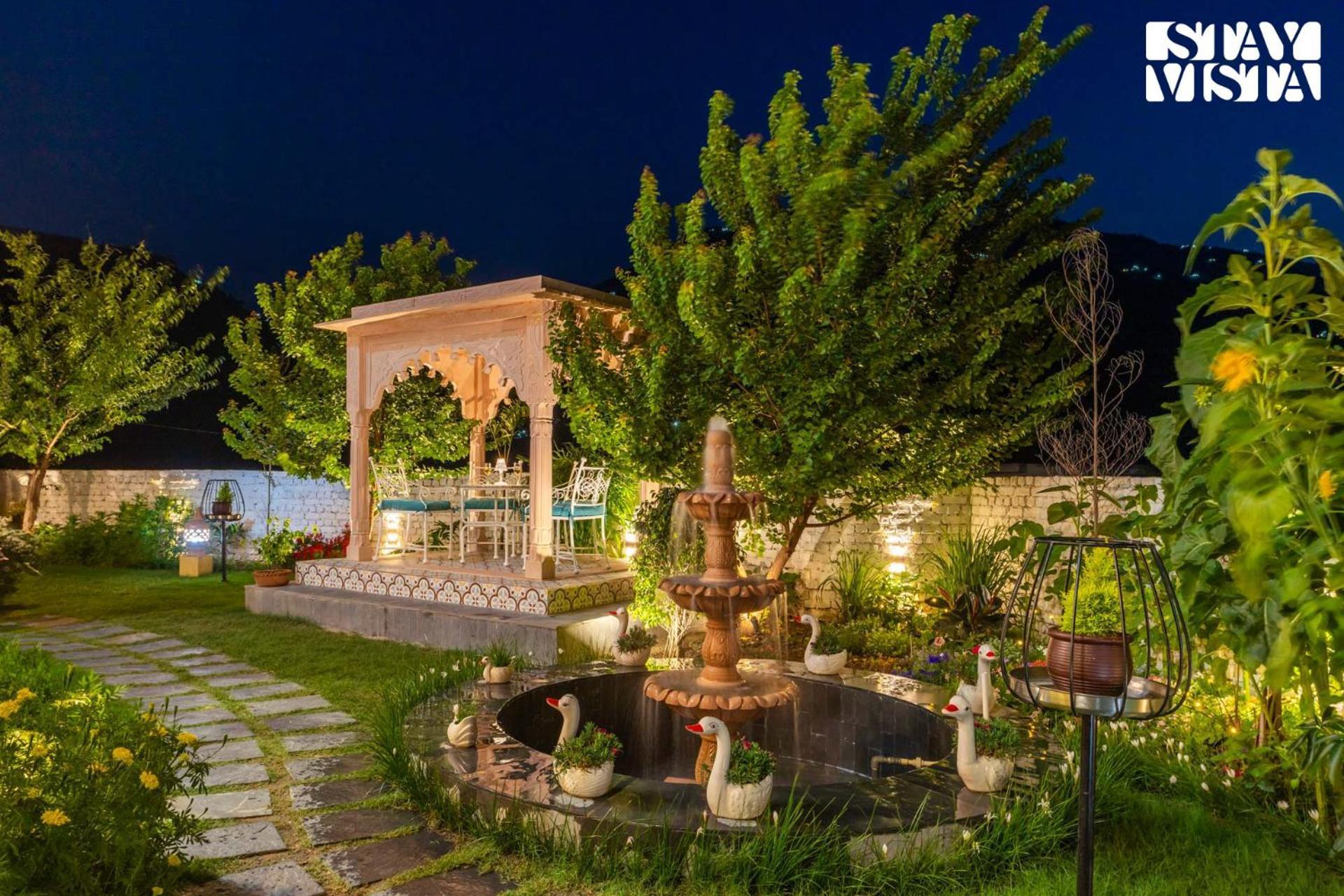 Stayvista At The Oakridge 4 Bhk Villa In Dharamshala With Jacuzzi & Balcony Chamba (Himachal Pradesh) Exterior foto